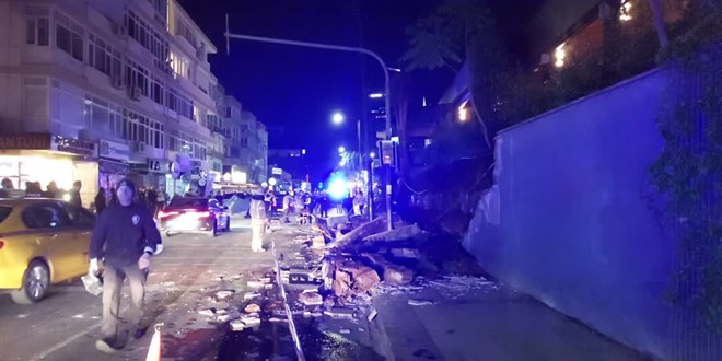 Beşiktaş'ta istinat duvarı çöktü, eski diplomat hayatını kaybetti