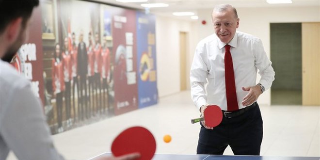 Erdoğan'ın masa tenisindeki raket tutuşu, NFT'ye dönüştürüldü