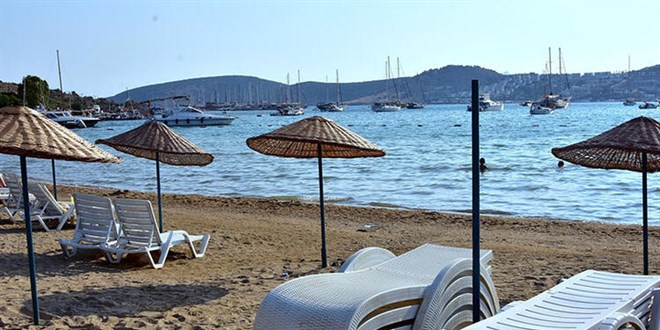 Sezon açılıyor: Plaj ücreti 10 bin euro, lahmacun 200 TL'ye kadar çıkıyor