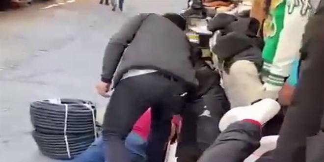 Beyazıt'ta çatışma: Bir polis 6 kişi yaralandı