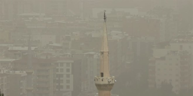 Şırnak ve Siirt'te toz taşınımı etkisi sürüyor