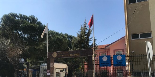 38 ortaokul öğrencisi sergide satılan gıdalardan zehirlendi