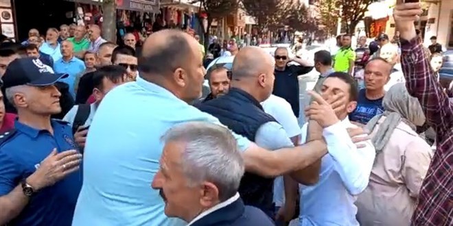 Kemal K�l��daro�lu'na: 'Buras� Kandil de�il, D�zce' tepkisi
