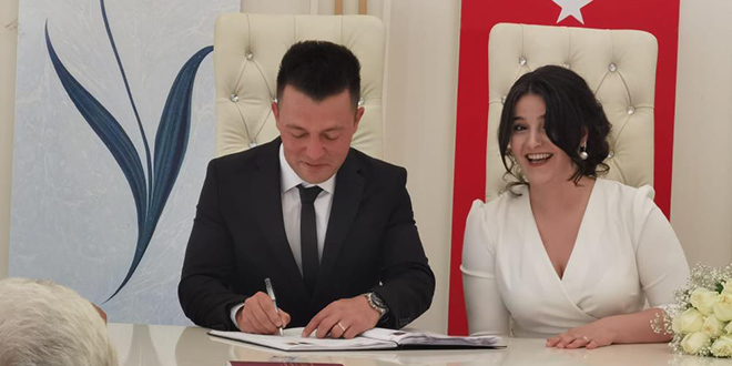 Komando damattan dikkat çeken evet: Şehitler ölmez vatan bölünmez