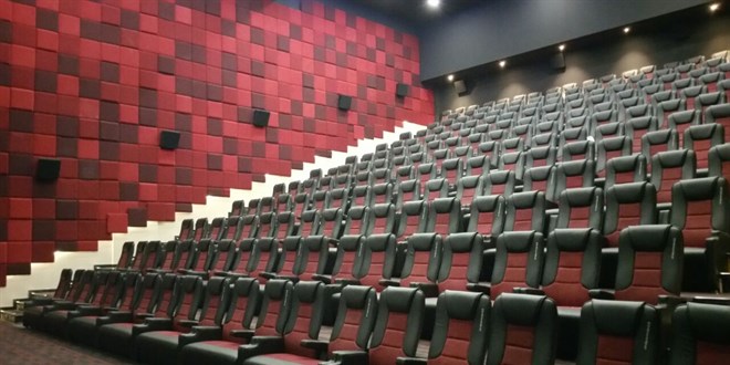 Sinema biletlerinde 's�f�r vergi' uygulamas� y�l sonuna kadar uzat�ld�