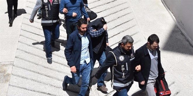 İki esnaf grubu arasındaki silahlı çatışmanın 28 zanlısı adliyede