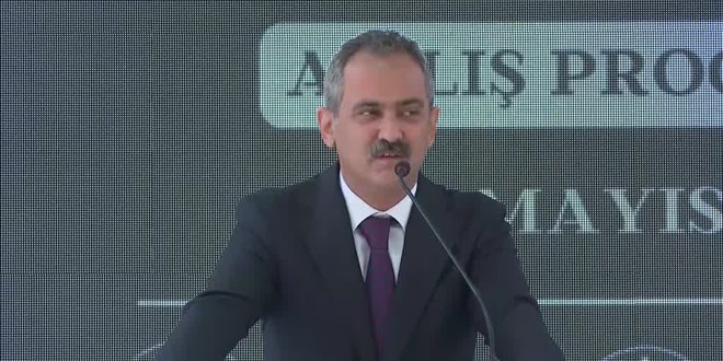 Bakan Özer açıkladı...Öğretmenler idari izinli sayılacak