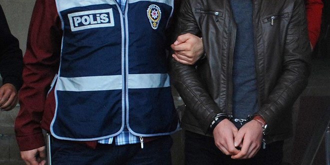 Yunanistan'a kamaya hazrlanan FET phelisi tutukland