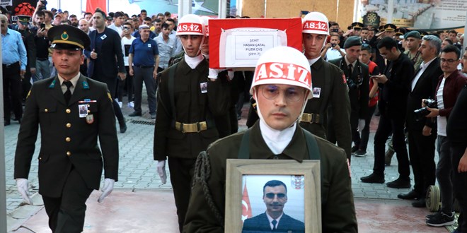 Şehit piyade uzman çavuş Hasan Çatal, Konya'da son yolculuğuna uğurlandı