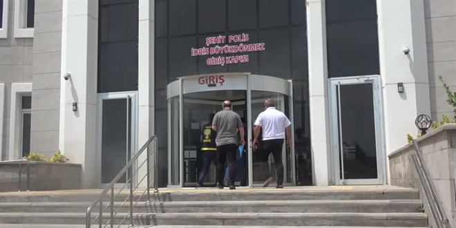 Bursa'da akrabalar arasndaki kavgada 1 kii ld, 2 kii yaraland