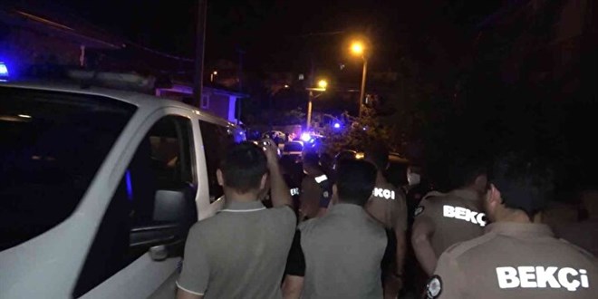 Bekçilere kimlik yerine silah gösteren uzman çavuşlar serbest