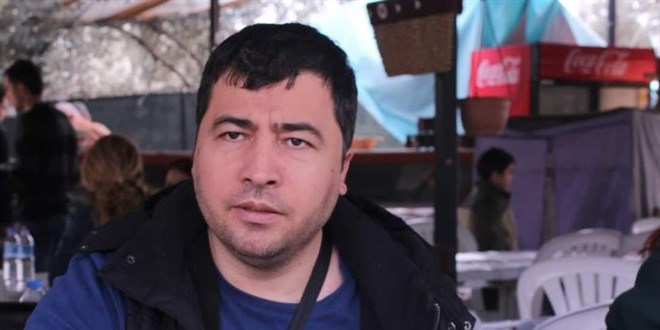 Müzik öğretmeni evinde ölü bulundu