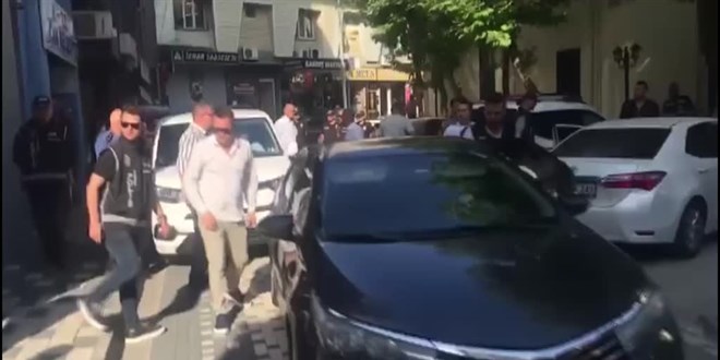 Çan Belediye Başkanı ile 3 kişi, rüşvet ve irtikaptan gözaltına alındı