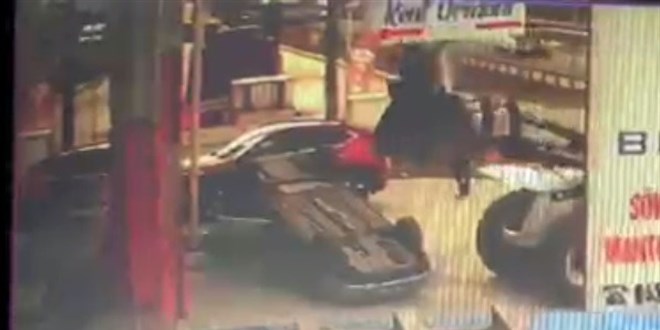 İş makinesi ile kovaladığı otomobili ters çeviren operatör tutuklandı
