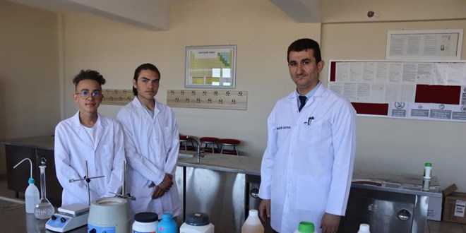 Meslek lisesinden çiftçileri sevindiren buluş
