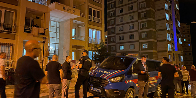 Bursa'da baba dehşet saçtı: 2 oğlunu bıçaklayıp, kendini astı