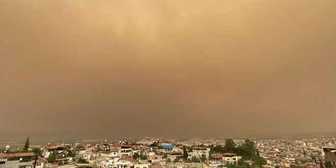 Meteoroloji uyarmıştı: Birçok ilde toz taşınımı etkili oluyor