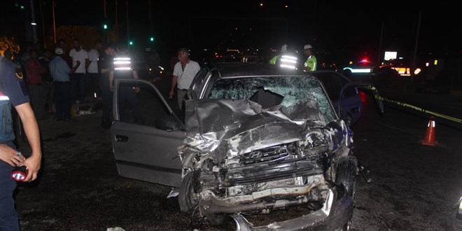Manisa'da feci kaza: 1 ölü, 3'ü ağır 6 yaralı