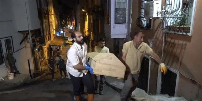 63 yaşındaki kadını öldürdüğü iddia edilen 3 şüpheli tutuklandı