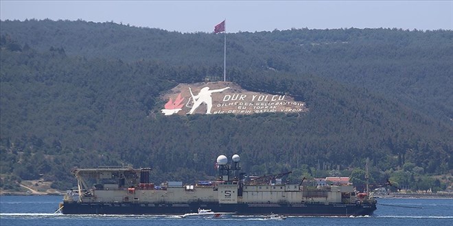 Karadeniz gazı için gelen gemi, Çanakkale Boğazı'ndan geçti