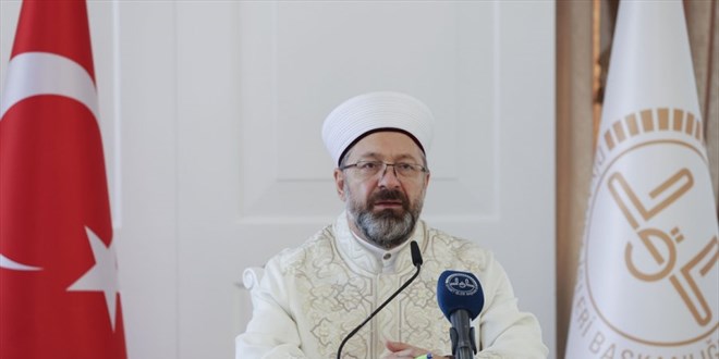 Erbaş'tan il müftülerine talimat: İlin yöneticilerine de rehberlik yapın