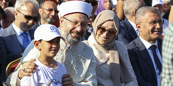 Hacı adayları Harem Otogarı'ndan uğurlandı