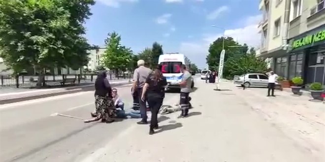 Bıçakla bir kişiyi öldürüp kardeşini de yaralayan zanlı tutuklandı