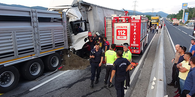 Bolu Dağı'nda zincirleme trafik kazasında 1 kişi öldü, 3 kişi yaralandı