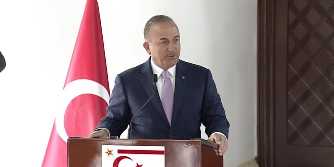 Çavuşoğlu'ndan Boğazları vururuz diyen Yunan amirale cevap