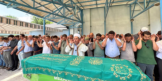 Okul müdürü kansere yenik düştü