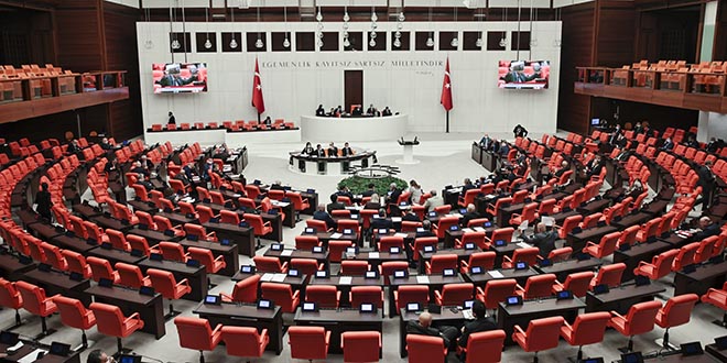 AK Parti'nin Meclisin alma takvimine ilikin nerisi kabul edildi