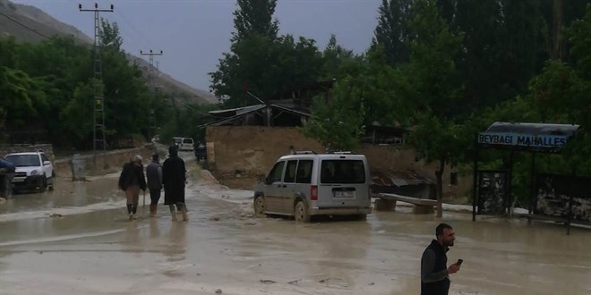 AFAD: Yağıştan etkilenen 13 ilde müdahale çalışmaları devam etmektedir