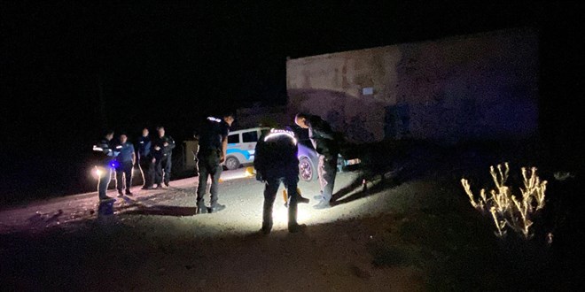 2 polis ile 4 sivil kavga etti! İki polis vurularak yaralandı