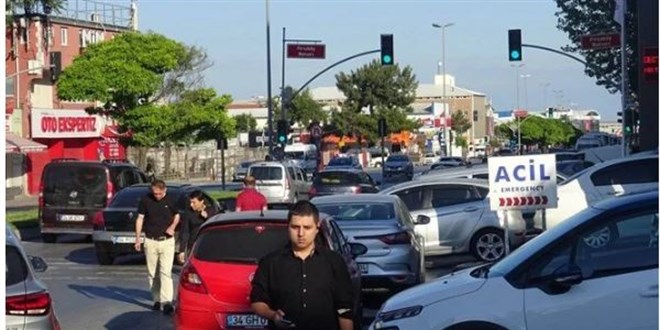 Avcılar'da trafik ışıklarında cinayet