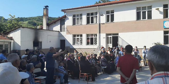 Sinop'ta okulun kapatlmasna vatandalardan tepki