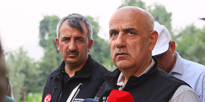 Bakan Kirişci'den Marmaris'te orman yangını bölgesinde açıklama