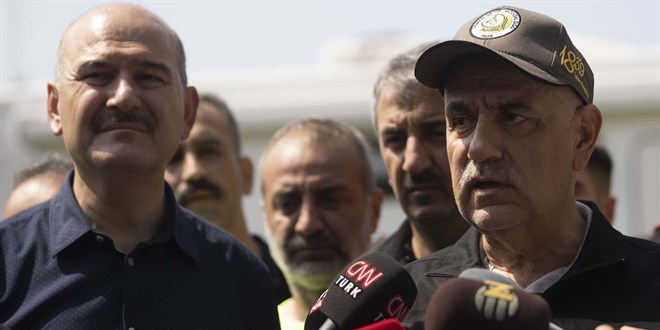 Bakan Kirişçi açıkladı: Yangına 12 uçak ve 45 helikopter katıldı