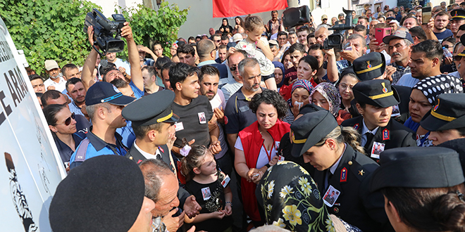 Şehit Uzman Çavuş Turgut İçen son yolculuğuna uğurlandı