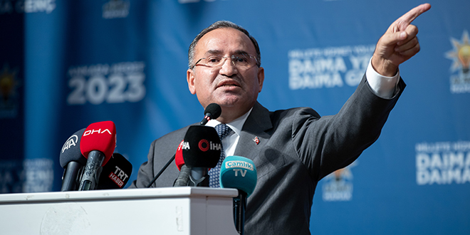 Bekir Bozdağ: Adayımız Recep Tayyip Erdoğan'dır, adaylığı yasaldır