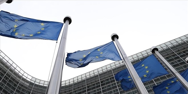 AB, Ukrayna ve Moldova'ya 'aday ülke' statüsü verecek