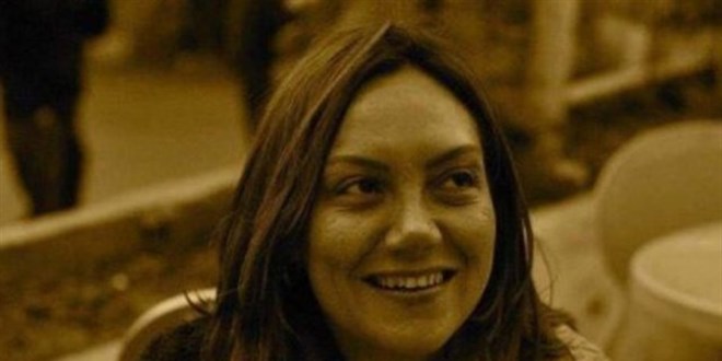 En çok izlenen dizilerin senaristliğini yapan Gamze Özer yaşamını yitirdi