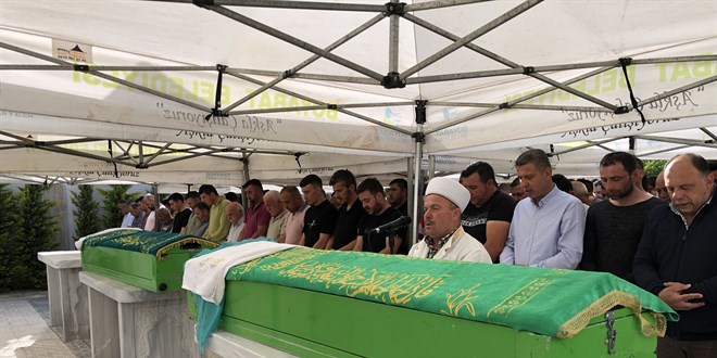 Yeni evli çift balayından memleketine tabutla döndü