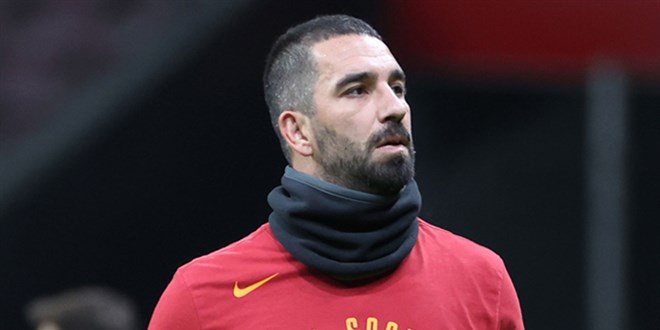 Futbolcu Arda Turan 'cinsel taciz' suundan beraat etti