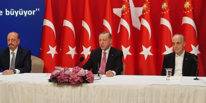 Erdoğan: Yeni asgari ücret net 5 bin 500 TL olacaktır