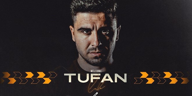 Acun Ilıcalı takımına, ilk Türk futbolcu transferini yaptı