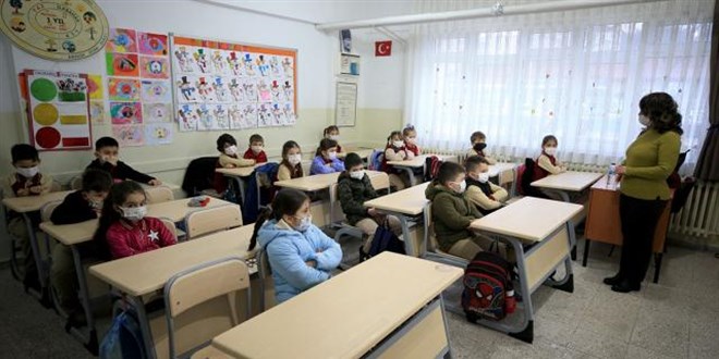 1 milyona yakın öğrenci yaz okuluna başvurdu