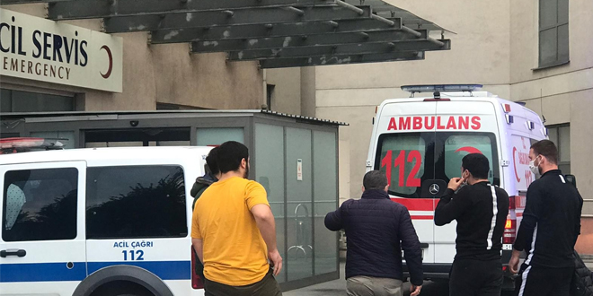 Sivas'ta oğlunun kullandığı minibüsün altında kalan kadın öldü