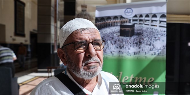 Bir gün farkla 65 yaş kriterini sağlayan 17 Türk hacı adayı kutsal topraklarda