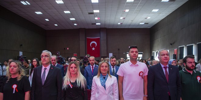 Kamuya 374 şehit yakını, gazi ve gazi yakını atandı