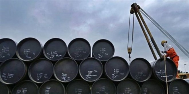 Brent petrolün varil fiyatı 104,45 dolar